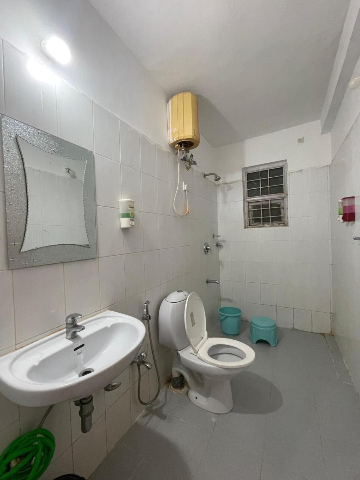 Ronne'S Little Baga Service Apartments Buitenkant foto